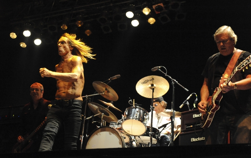 Iggy Pop s kapelou Stooges. Iggy Pop s kapelou Stooges.