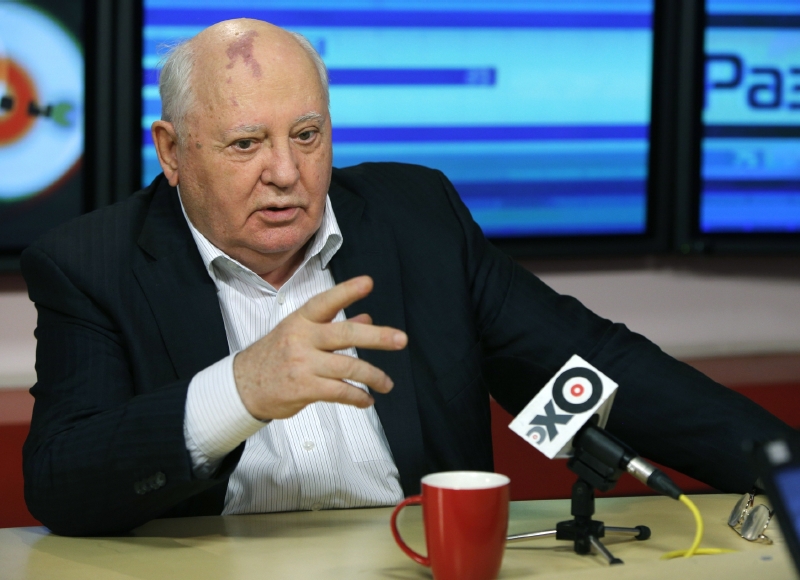  Michail Gorbačov zpravidla politiku svého nástupce Vladimira Putina ostře kritizuje, nyní však souhlasí s referendem.
