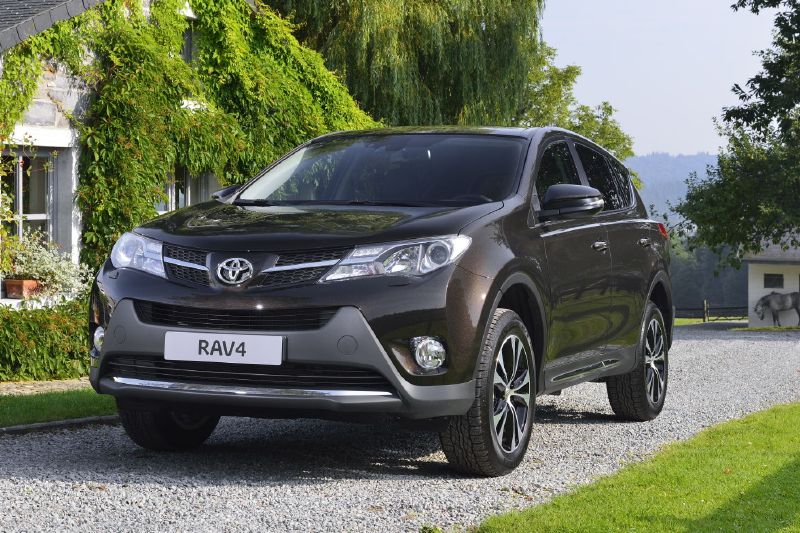 Toyota RAV4 patří mezi velmi oblíbené SUV. Toyota RAV4 patří mezi velmi oblíbené SUV.