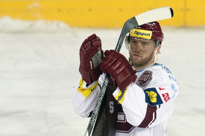 Sparťanský kanonýr Petr Ton. Sparťanský kanonýr Petr Ton.