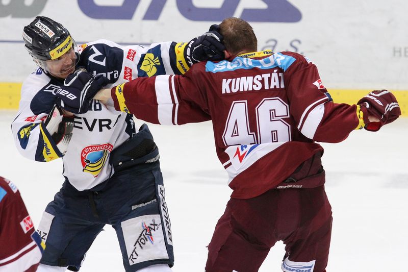 Třetí utkání čtvrtfinále play off hokejové extraligy HC Vítkovice Steel - HC Sparta Praha, které se hrálo 22. března v Ostravě.