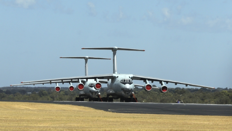 Čínské pátrací letouny IL-76. Čínské pátrací letouny IL-76.