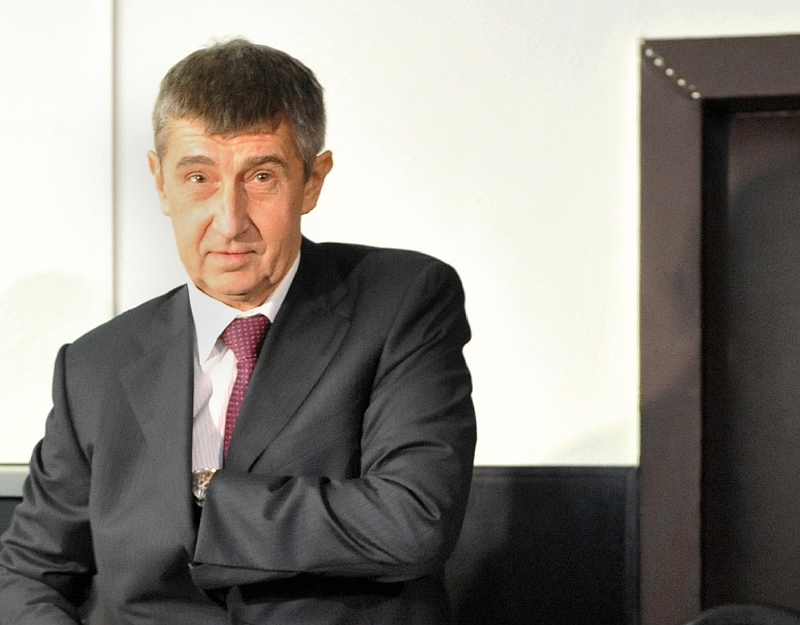 O záměru ministra financí Andreje Babiše bude jednat vládní koalice. O záměru ministra financí Andreje Babiše bude jednat vládní koalice.