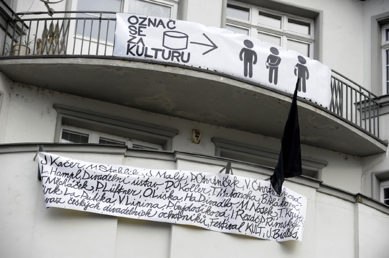 Divadlo přerušilo kvůli nejasnostem ve financování provoz 31. ledna. Divadlo přerušilo kvůli nejasnostem ve financování provoz 31. ledna.