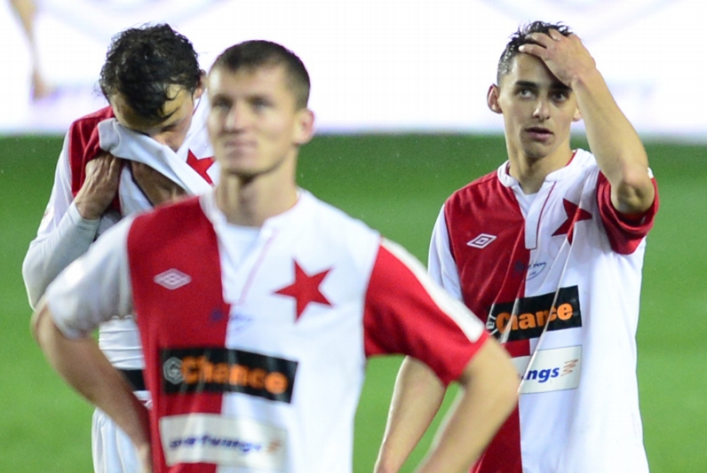 Zklamaní hráči Slavie.