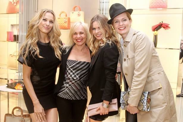 Mezi pořádající patří i topmodelka Petra Němcová (vlevo).