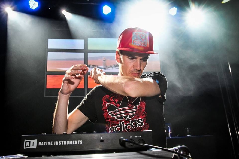 DJ Rockstar na Óčku.