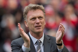 Manažer United David Moyes má plnou hlavu starostí.