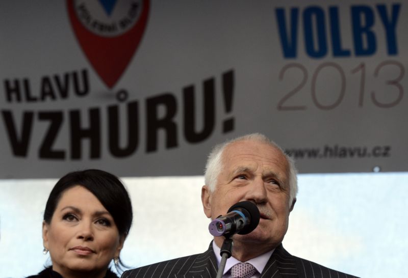 Jana Bobošíková s exprezidentem Václavem Klausem.