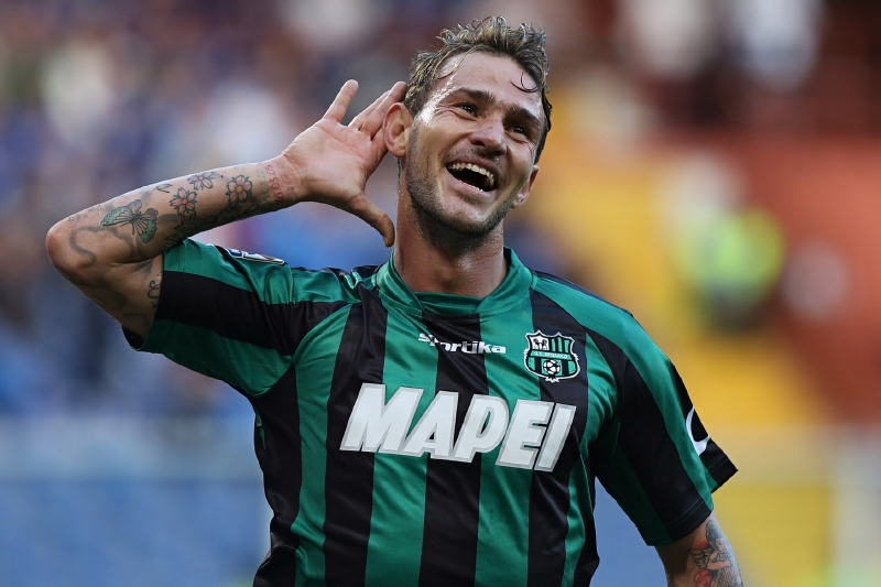 Italský fotbalový útočník Antonio Floro Flores.