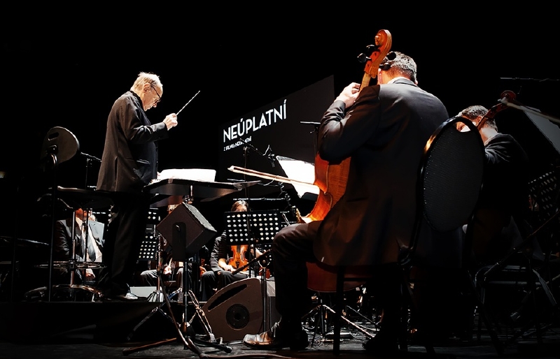 V únoru Morricone vyprodal O2 Arenu.