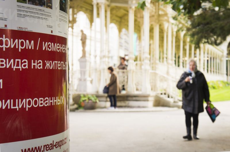 Poslancům vadí, že například Karlovy Vary někdy vypadají spíš jako ruské, než české město.