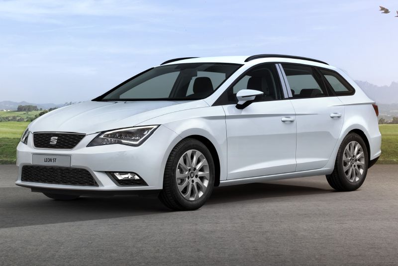 Novinek se dočkal i Seat Leon ST.