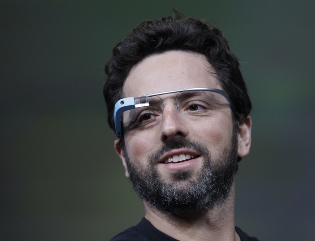Google poprvé nabídne brýle Glass široké veřejnosti.