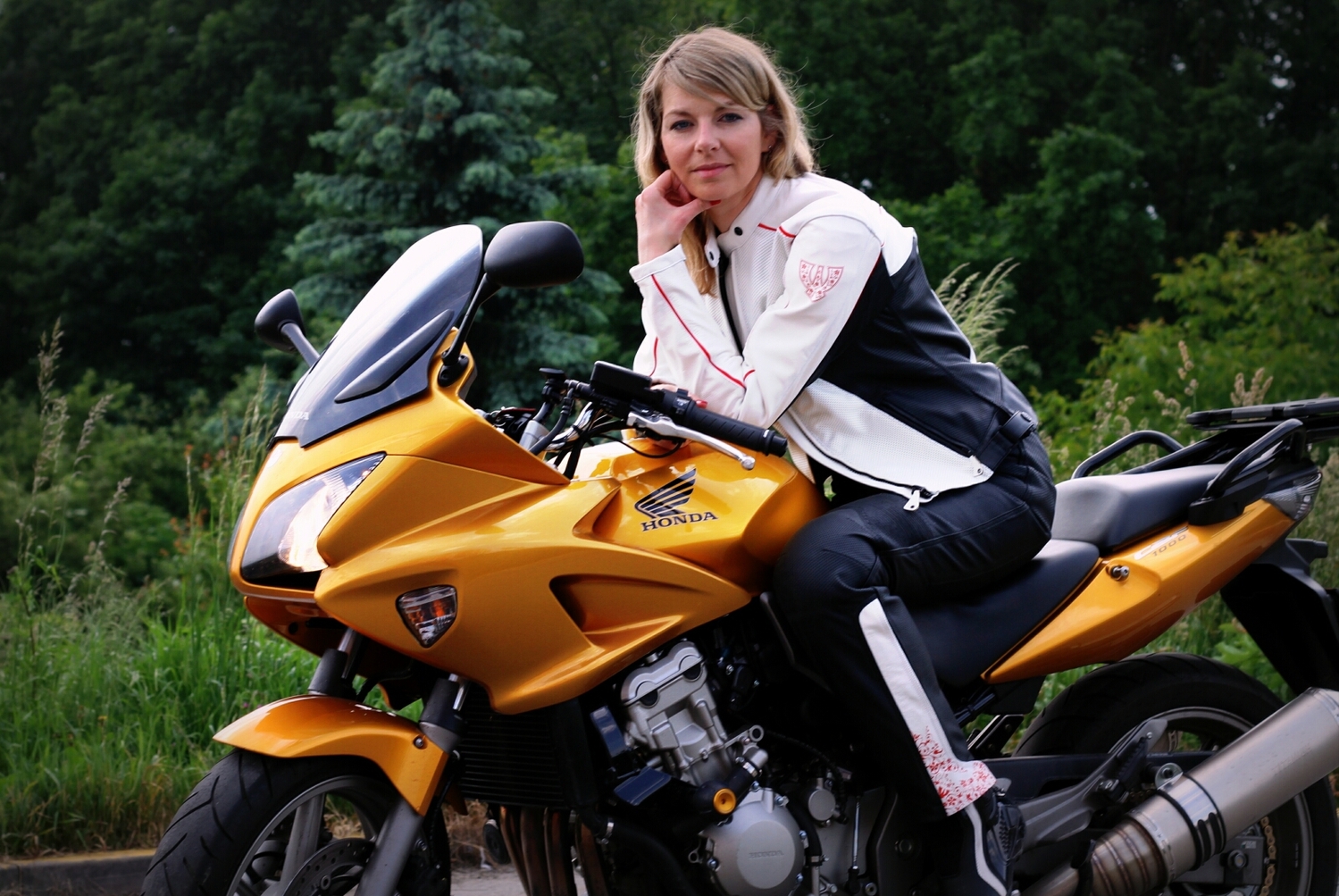 Mezi koníčky Hana Kovářové patří jízda na motorce.