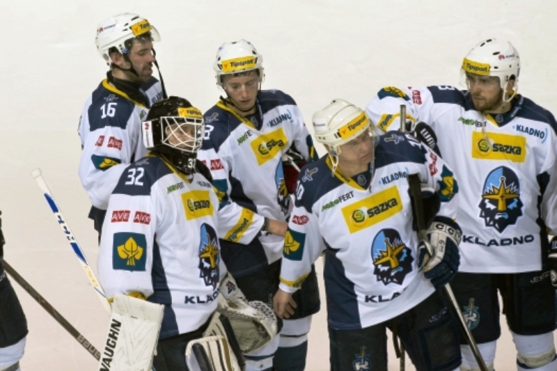 Hokejisté Kladno po prohře s Olomoucí sestupují z extraligy.