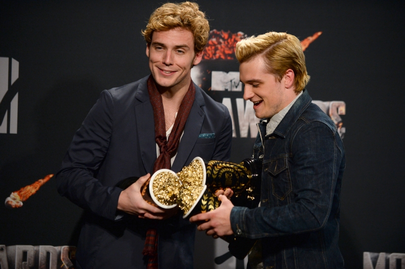 Herci Josh Hutcherson a Sam Claflin.