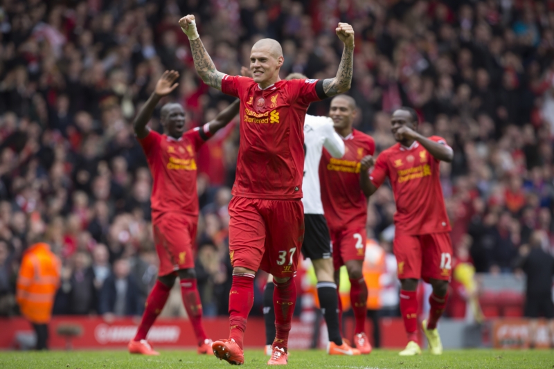 Obránce Liverpoolu Martin Škrtel se raduje z výhry nad City. Obránce Liverpoolu Martin Škrtel se raduje z výhry nad City.