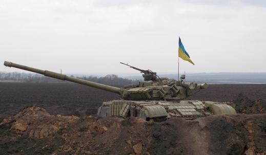 Zakopaný ukrajinský tank. Zakopaný ukrajinský tank.