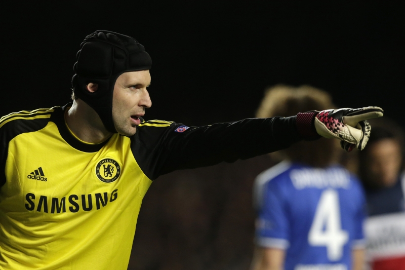 Gólman Chelsea Petr Čech.