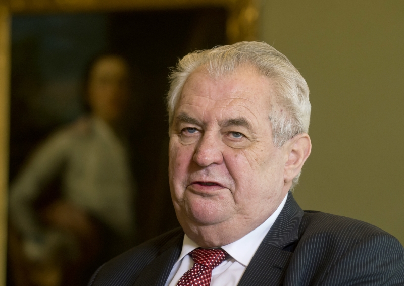 Miloš Zeman mluví o čtvrtém zájemci o dostavbu Temelína. Miloš Zeman mluví o čtvrtém zájemci o dostavbu Temelína.
