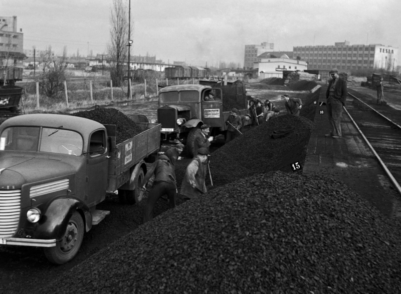 Žižkovské nákladové nádraží v roce 1947. Žižkovské nákladové nádraží v roce 1947.