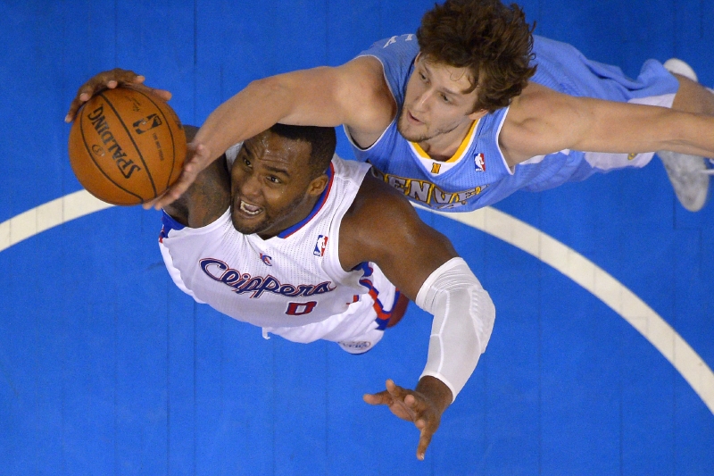 Jan Veselý (vpravo). Jan Veselý (vpravo).