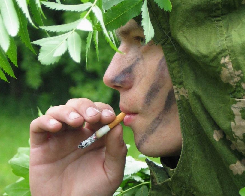 Cigárko při pauze ve výcviku. 