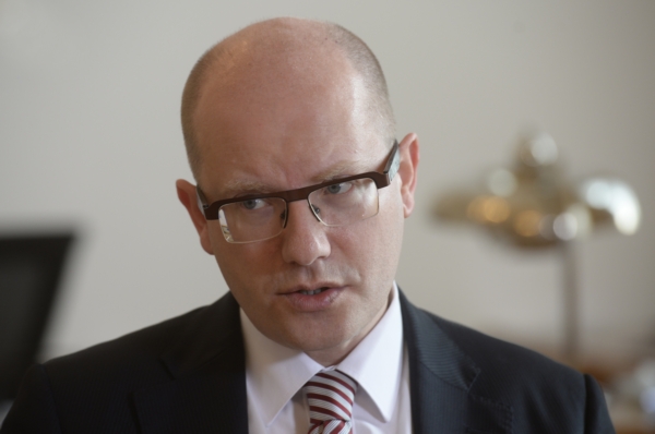 Premiér Bohuslav Sobotka nesouhlasí s novým daňovým návrhem ministerstva financí. Premiér Bohuslav Sobotka nesouhlasí s novým daňovým návrhem ministerstva financí.