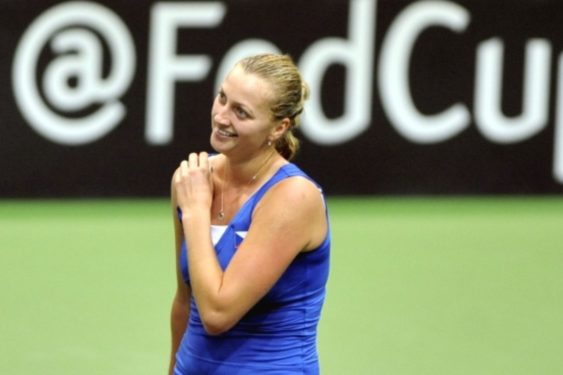 Petra Kvitová slaví postup do finále Fed Cupu. Petra Kvitová slaví postup do finále Fed Cupu.