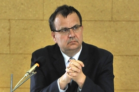 Ministr průmyslu a obchodu Jan Mládek (ČSSD).