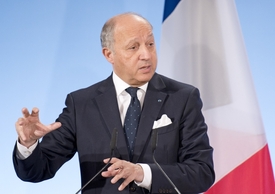K věci se vyjádřil i ministr zahraničí Laurent Fabius.