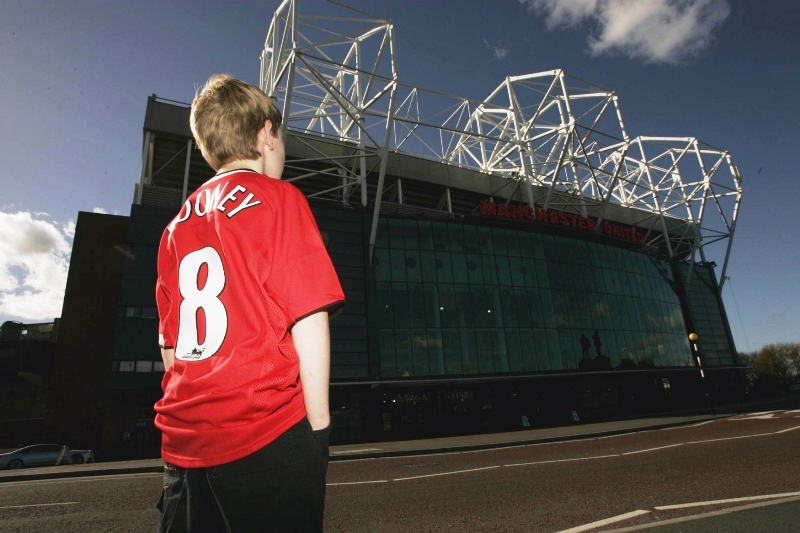 Obavy. Fanoušci Manchesteru United se bojí o budoucnost svého klubu. Obavy. Fanoušci Manchesteru United se bojí o budoucnost svého klubu.