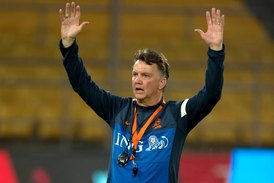 Nizozemec Louis Van Gaal. Podle bookmakerů aspirant číslo jedna.