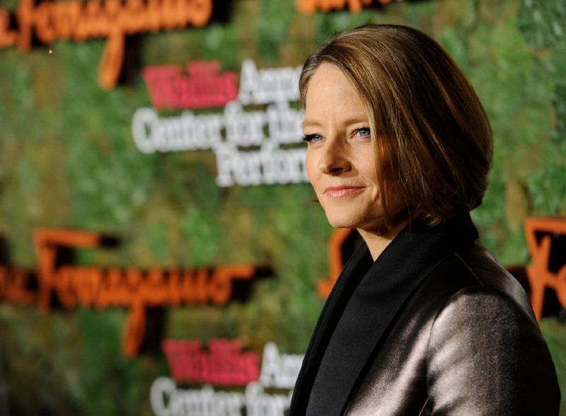Jodie Fosterová uzavřela manželství s přítelkyní, fotografkou a herečkou Alexandrou Hedisonovou. 
