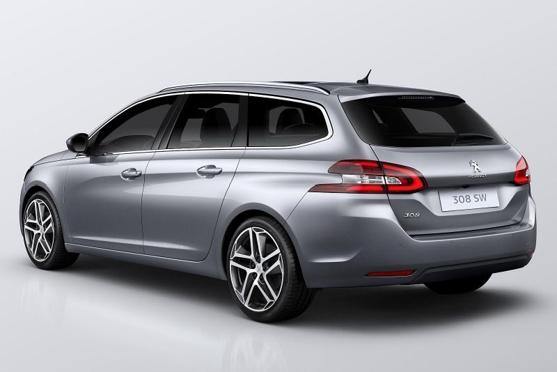 Peugeot 308 SW nabídne velký zavazadlový prostor.