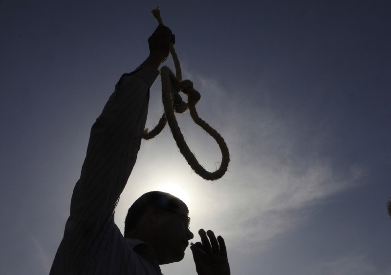 Egyptská justice trhá rekordy ve vynášení trestů smrti. Egyptská justice trhá rekordy ve vynášení trestů smrti.