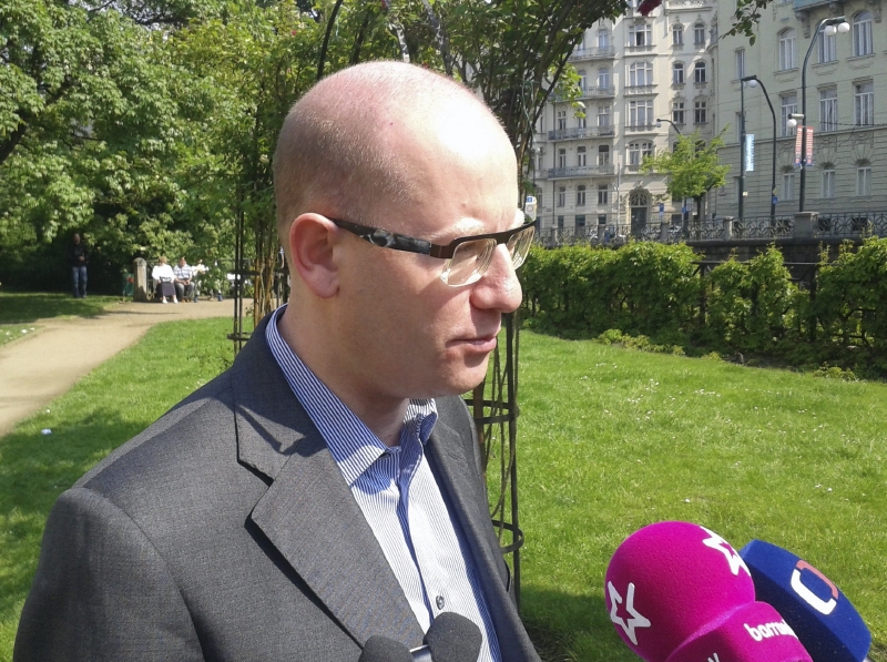 Bohuslav Sobotka vzal na svátek práce syna. Bohuslav Sobotka vzal na svátek práce syna.