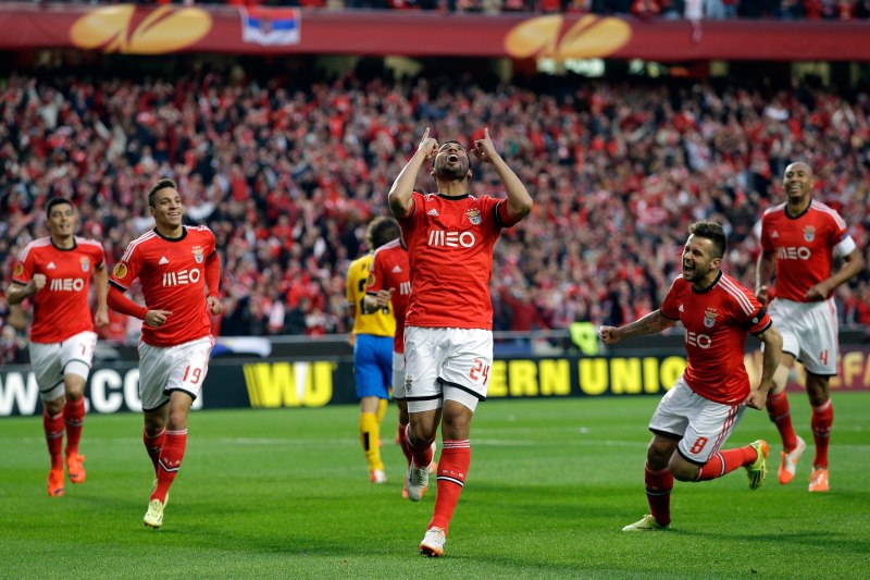 Portugalská Benfica zejména díky domácímu vítězství postoupila do finále Evropské ligy. 