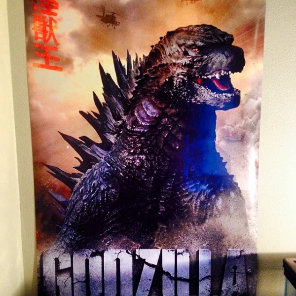 Aktuální Godzilla prý je na hamburgerové dietě.