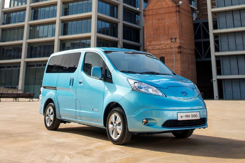 Druhý elektromobil s logem Nissanu - e-NV200.