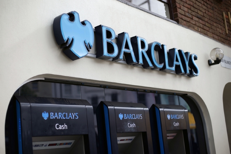 Barclays se zbaví víc než poloviny lidí.