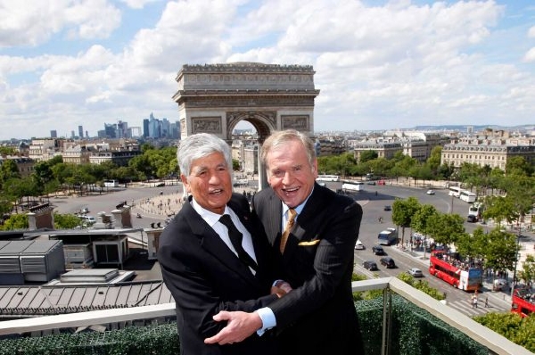 Maurice Lévy a John Wren. Maurice Lévy a John Wren.