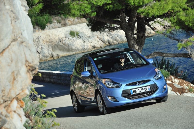 Nejoblíbenějším českým rodinným autem byl i v dubnu Hyundai ix20. Nejoblíbenějším českým rodinným autem byl i v dubnu Hyundai ix20.