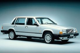 Volvo 740.