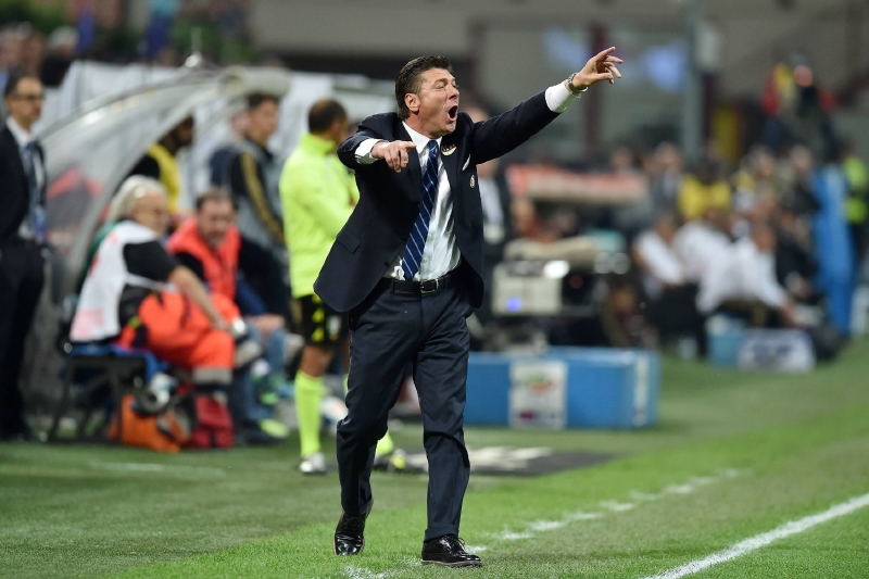 Trenér Walter Mazzarri.