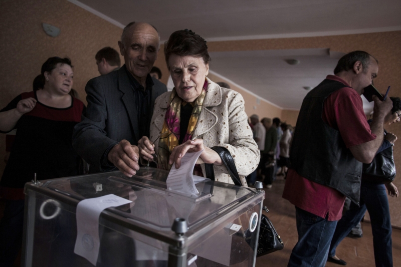 Referendum o samostatnosti Doněcké a Luhanské oblasti.