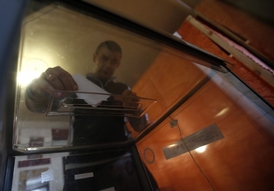Referendum o samostatnosti Doněcké a Luhanské oblasti.