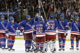 Nedělní utkání bylo v Madison Square Garden plné emocí.