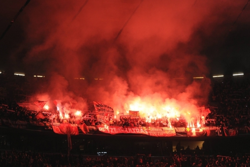 Řádění fanoušků (ilustrační foto). Řádění fanoušků (ilustrační foto).